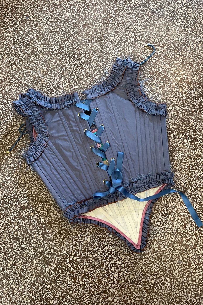 corsetto fiammetta in paloma blue